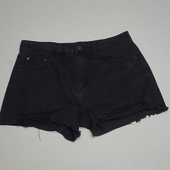 8 NASTY GAL DENIM BLACK CUT OFF HIGH RISE FESTIVAL SHORTS LIKE NEW - Picture 11 of 13